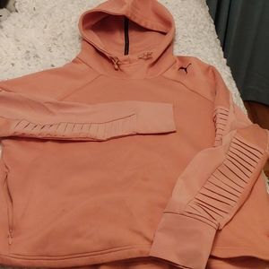 Womens puma hoodie L